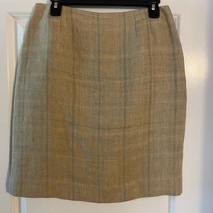 Liz Clairborne Collection Straight Lined Tweed Skirt. Size 10.